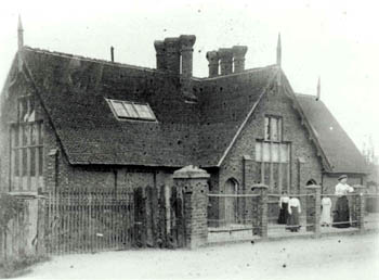 Wootton Infants School about 1900 [Z50/136/28]